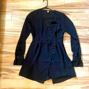 Long sleeve Black dress